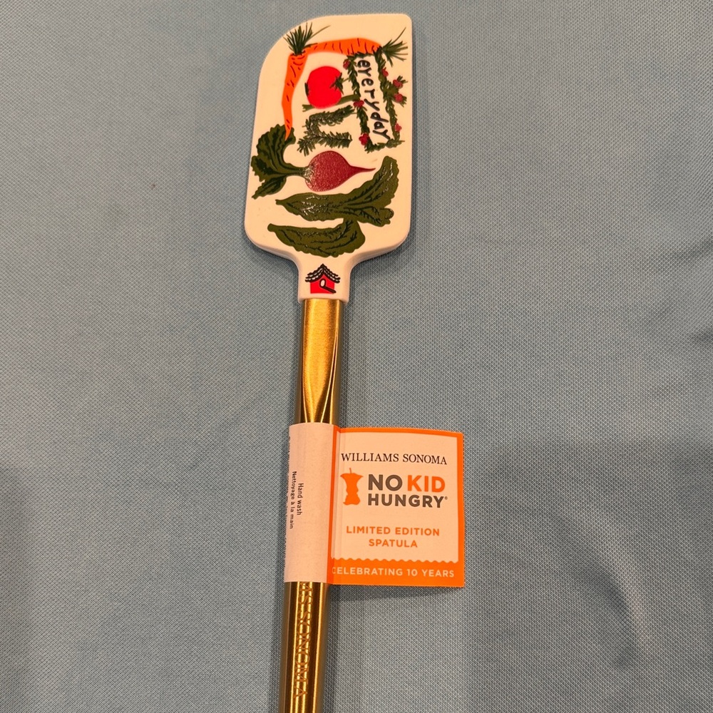 Williams Sonoma No Kid Hungry Spatula -Designed by Faith Hill-NWT
